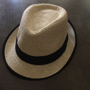Boys hat size 4+